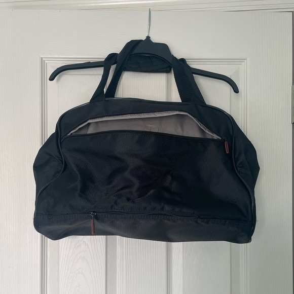 Samsonite Duffle Bag - Picture 2 of 4